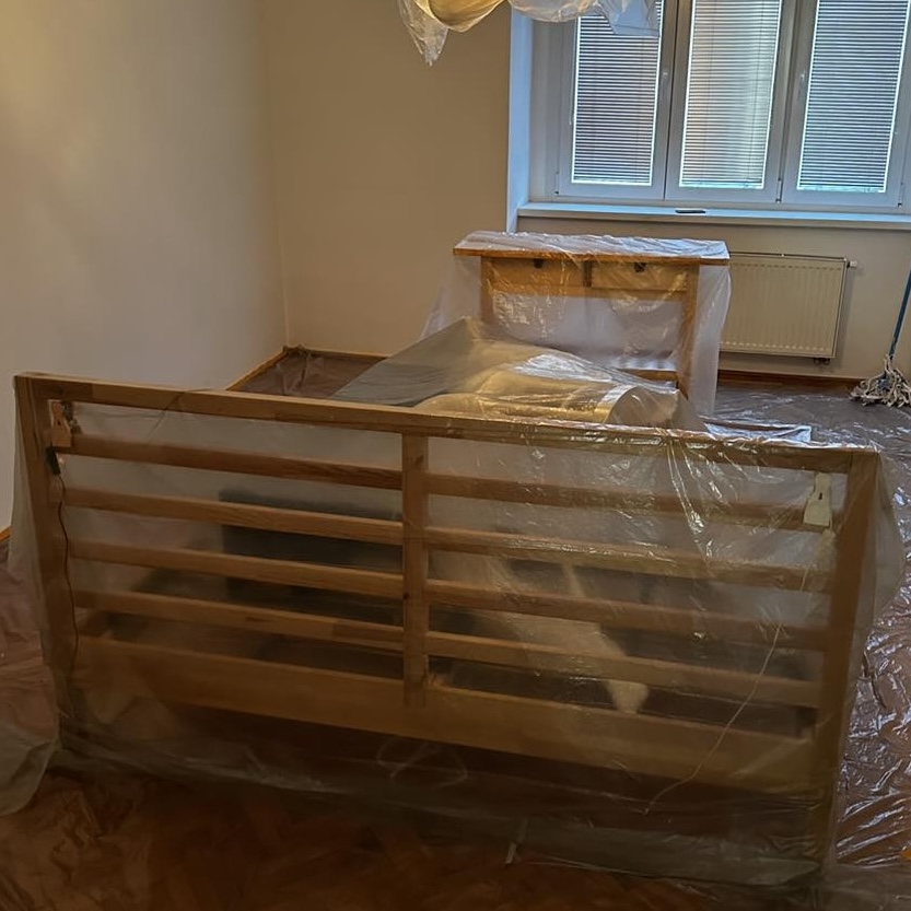 Práce, vymalování, důkaz práce a vymalování